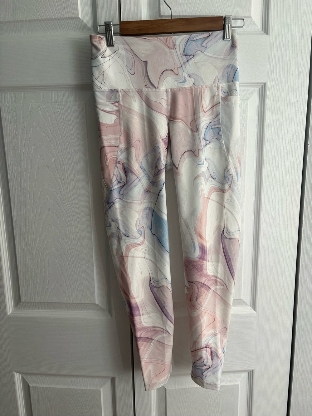 Old Navy Marble-Print Leggings - Pastel Pink & Blue